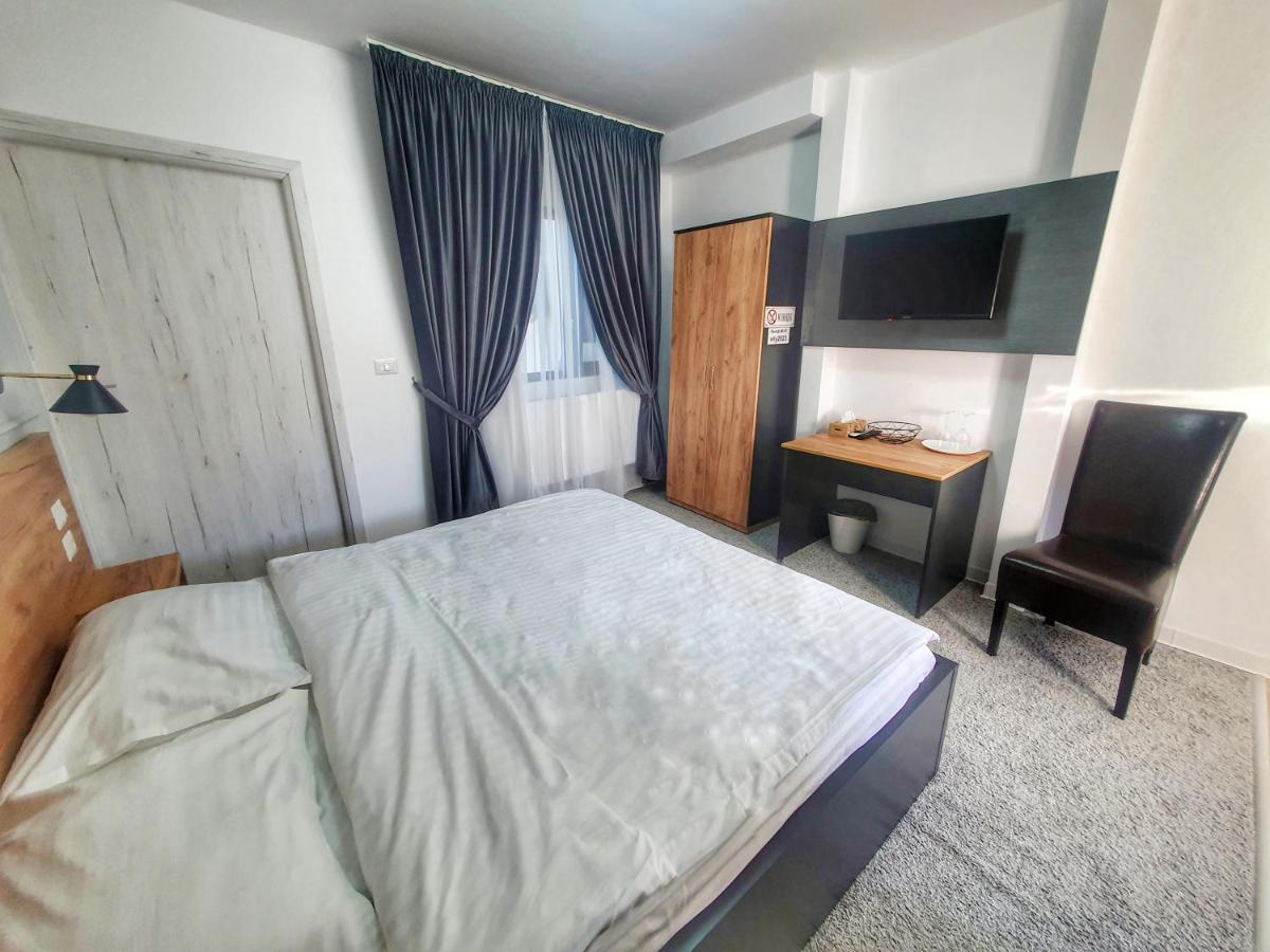 Vily Luxury Rooms Focșani Bagian luar foto